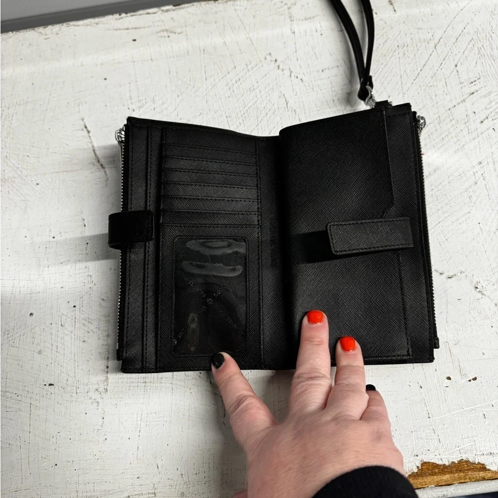 Michael Kors | Leather Double Zip Wristlet with Cell Phone Pocket in Black